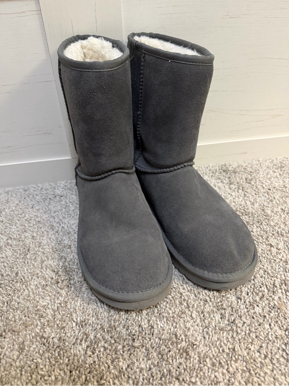 Koolaburra by UGG Gray Boots